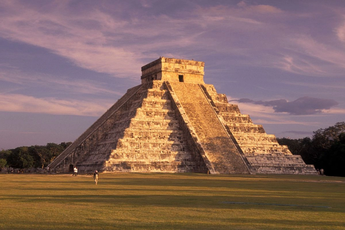 viewing the great pyramid of chichen itza